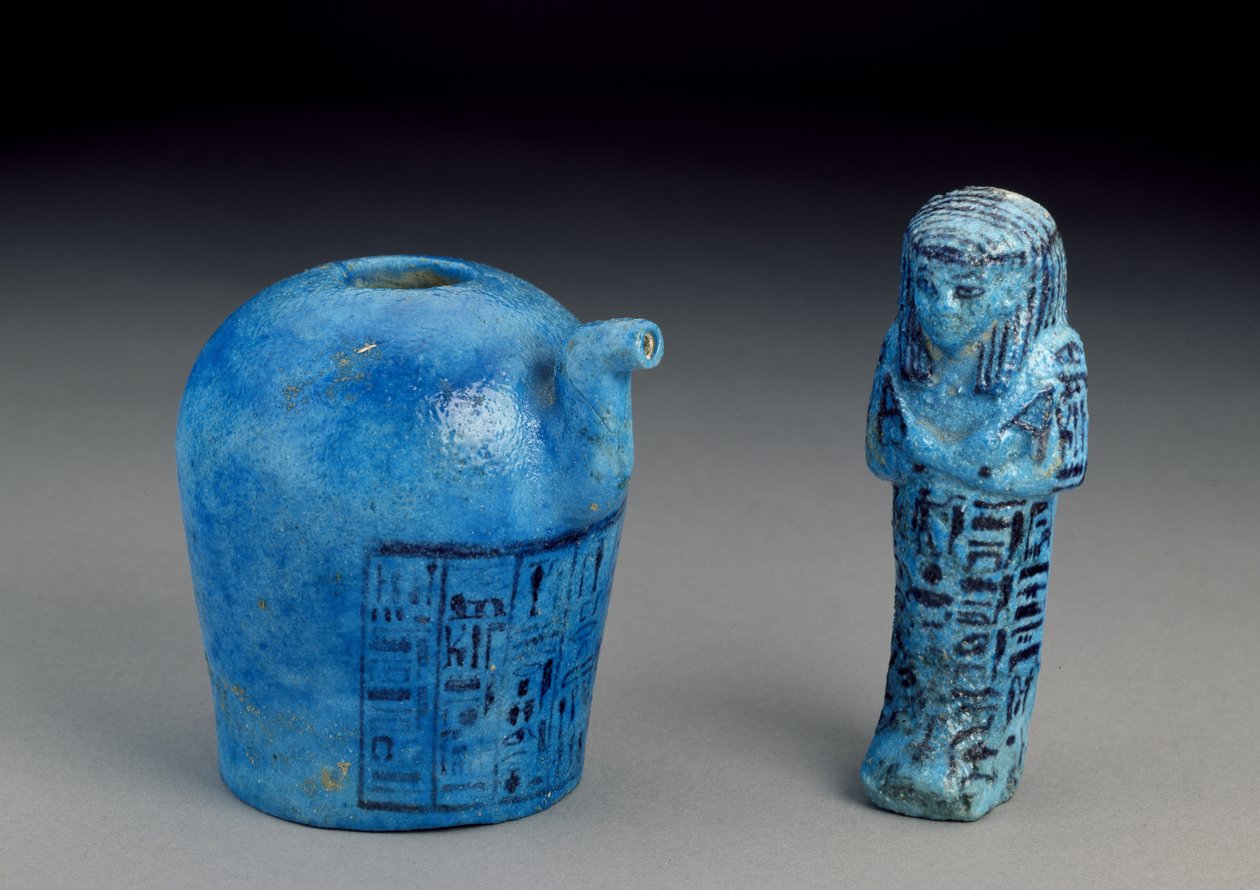 Libation edény Amun, Amenemope és Shawabti papja számára a 148. sírból, Théba, Új Királyság, ie 1193-1080 körül (mázas fajansz cserépedény) alkotó: Egyptian 20th Dynasty