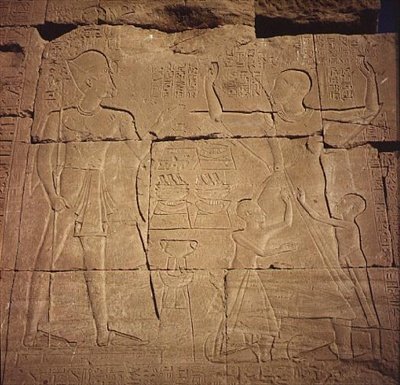 Fáraót és családját ábrázoló dombormű (homokkő) (lásd még 59222) alkotó: Egyptian