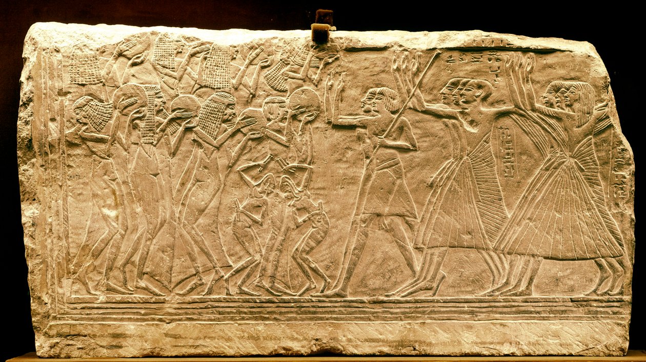 Ókori Egyiptom: alacsony dombormű, amely egy körmenetet ábrázol táncosnővel. Új birodalom. Ramszesz regné II. Kr.e. 14. század. Kairói Múzeum. Egyiptom alkotó: Egyptian 18th Dynasty