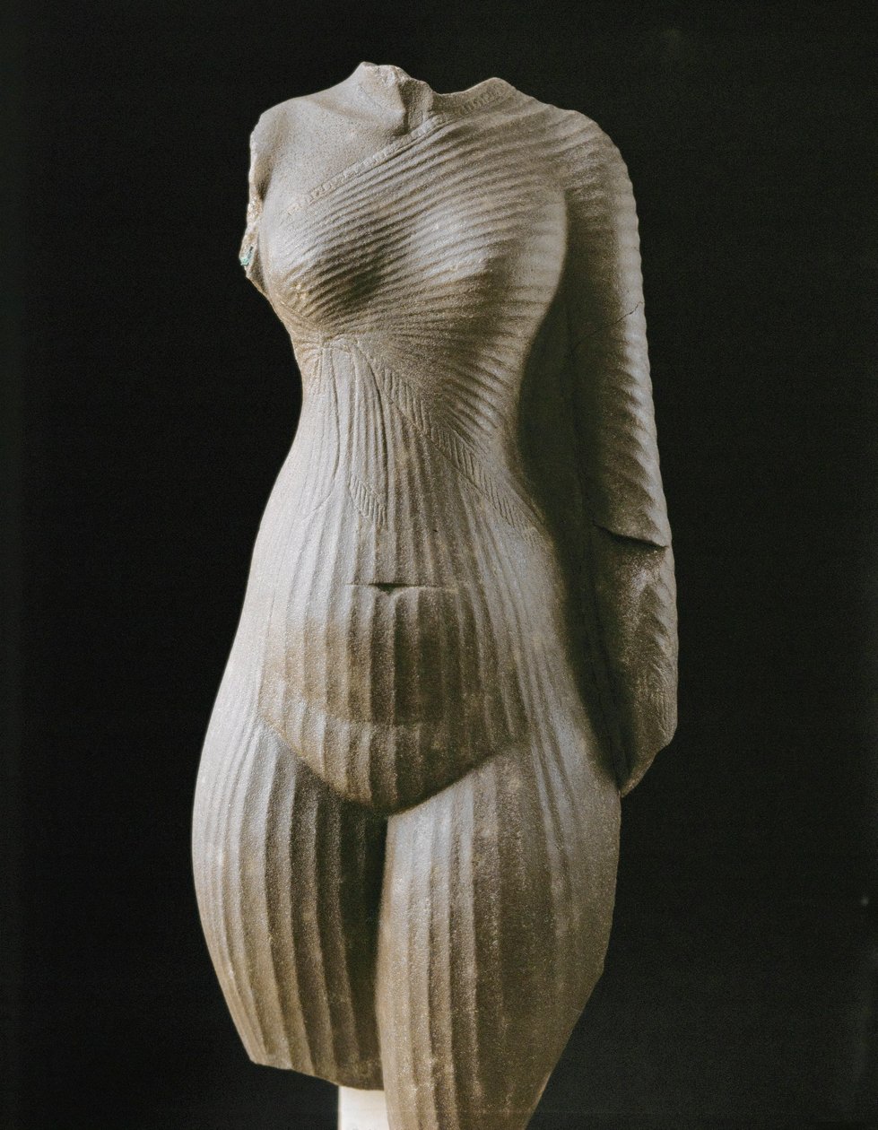 Női torzó, valószínűleg Nofertiti, a fáraó felesége ... alkotó: Egyptian 18th Dynasty