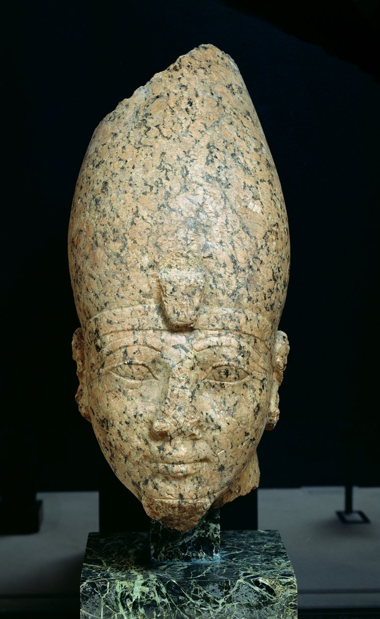 Hatsepszut feje (i.e. 1473-kb. 1458) vagy Tuthmosis II (kb. 1491-kb. 1479) Újbirodalom, ie 1479-1425 körül (gránit) alkotó: Egyptian 18th Dynasty