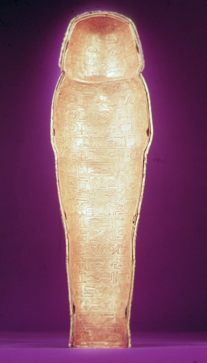 Az egyik baldachinos koporsó belseje, Tutanhamon sírjából (Kr. e. 1370-1352) Új Királyság (verett arany) (lásd még: 227991-2) alkotó: Egyptian 18th Dynasty