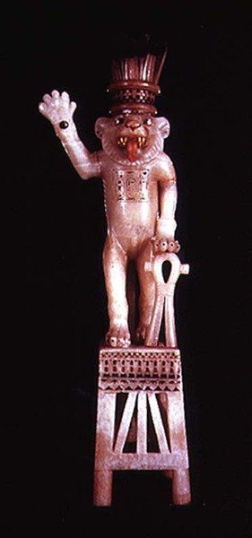 Leomorf kenőcsös váza, Tutanhamon sírjából, Újbirodalom (alabástrom) alkotó: Egyptian 18th Dynasty