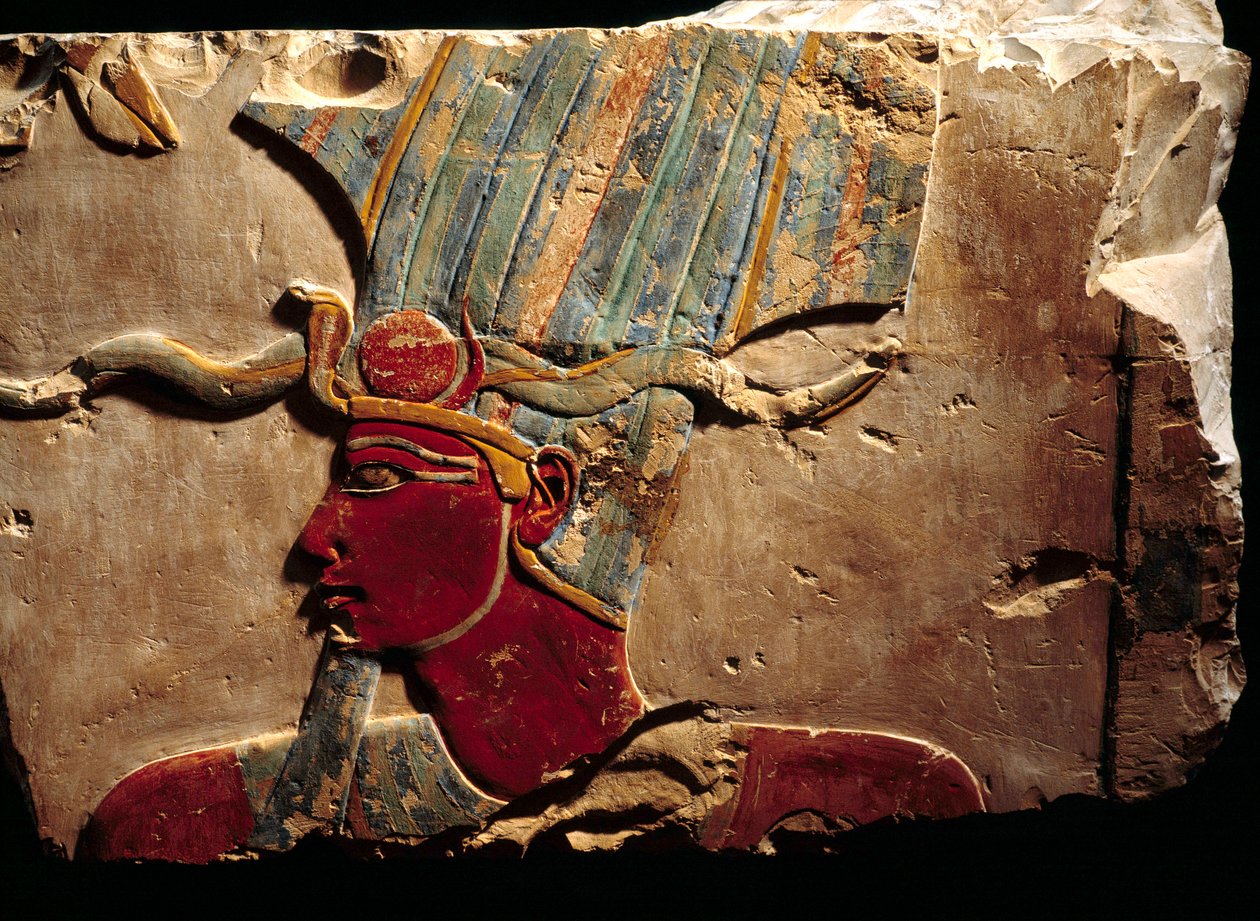 A Thutmosis (Tuthmosis vagy Thutmus) fáraót ábrázoló dombormű III korona korona Atef alkotó: Egyptian 18th Dynasty