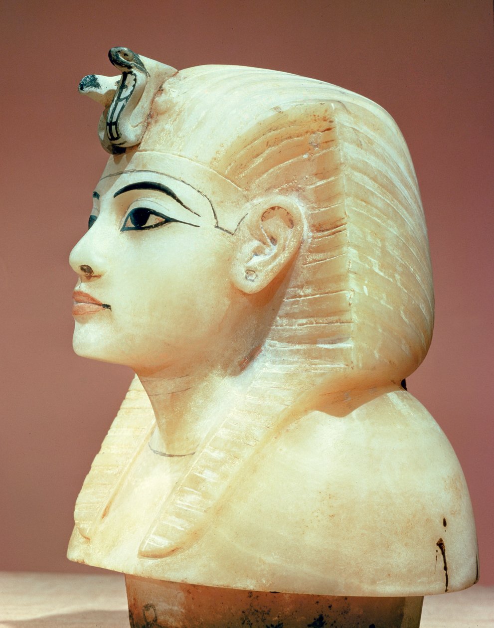 Dugó az egyik baldachinos urnából, Tutanhamon sírjából (Kr. e. 1370-52) Új Királyság (alabástrom) alkotó: Egyptian 18th Dynasty
