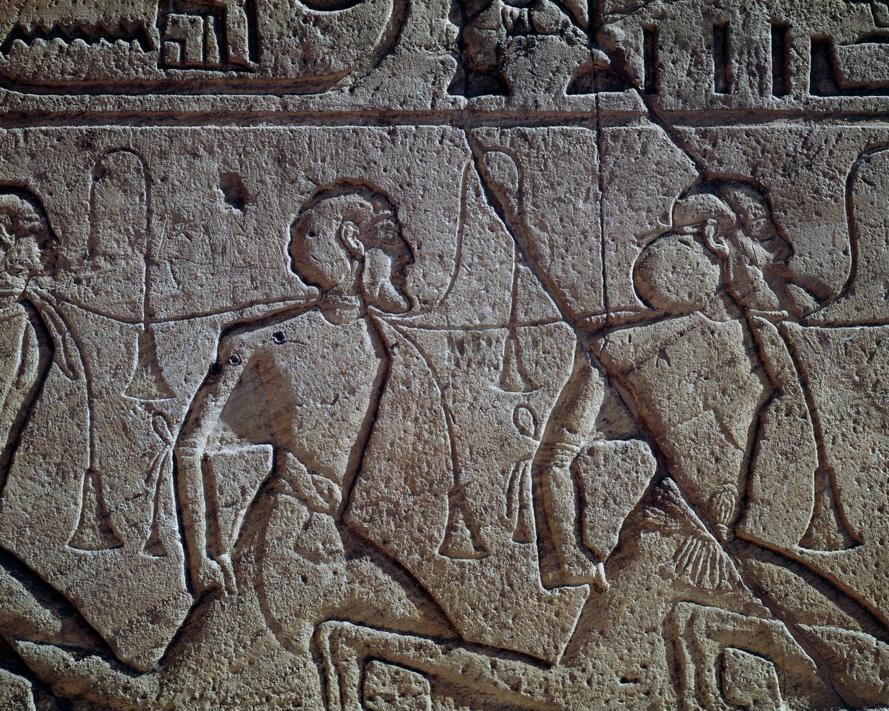 II. Ramszesz asszír foglyai, dombormű, Abu Szimbel főtemploma (Unesco Világörökségi Listája) alkotó: Egyptian 19th Dynasty