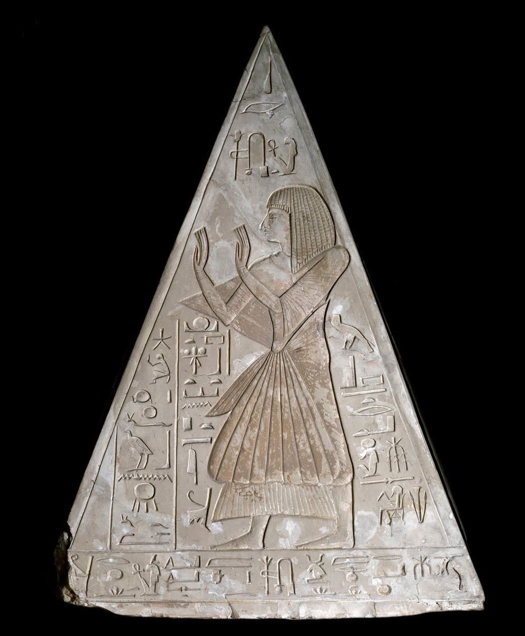 Egyiptomi antikvitás: piramis csúcs a kápolna Ramose decoree az ábrázolás a késői imádó Ra-Harakte (Re Harakte) divinite a felkelő nap istene alkotó: Egyptian 19th Dynasty
