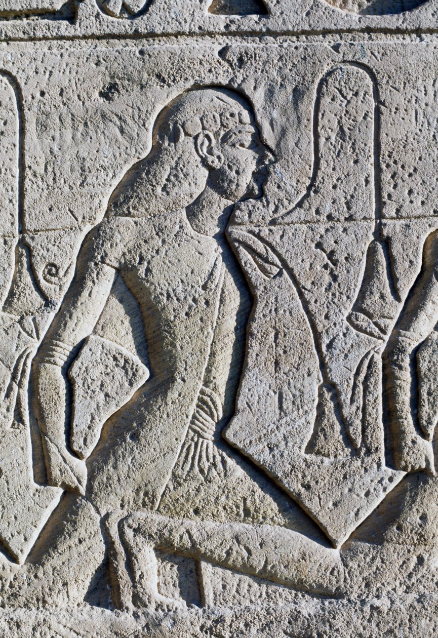 A kádesi csata fekete és ázsiai foglyait ábrázoló dombormű, részlet a II. Ramszesz nagy templomának homlokzatán lévő trónok talapzatáról, Abu Szimbel (UNESCO Világörökségi Listán) alkotó: Egyptian 19th Dynasty
