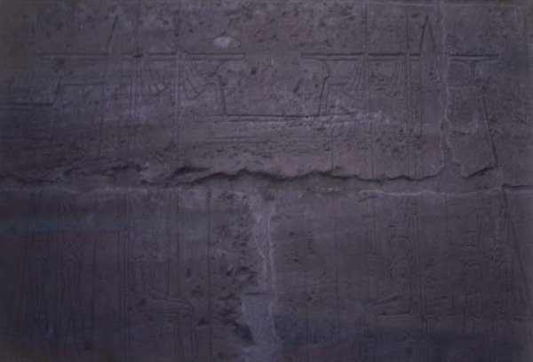 Dombormű, amely Ámun homlokzatának templomát mutatja, II. Ramszesz (1298-32) készítette (fotó) alkotó: Egyptian 19th Dynasty
