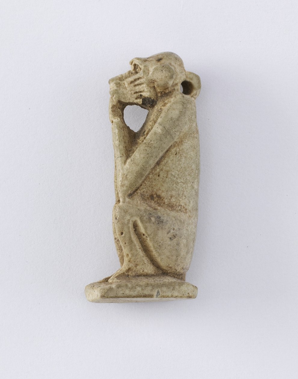 Ülő majom, Új Királyság, ie 1292-1190 körül (agyag) alkotó: Egyptian 19th Dynasty