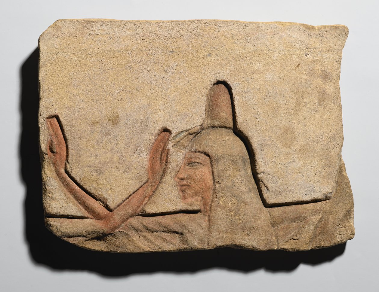Egy tömjéntölcsérrel rendelkező nőt ábrázoló tábla, Újbirodalom, ie 1352-1336 (homokkő) alkotó: Egyptian 19th Dynasty