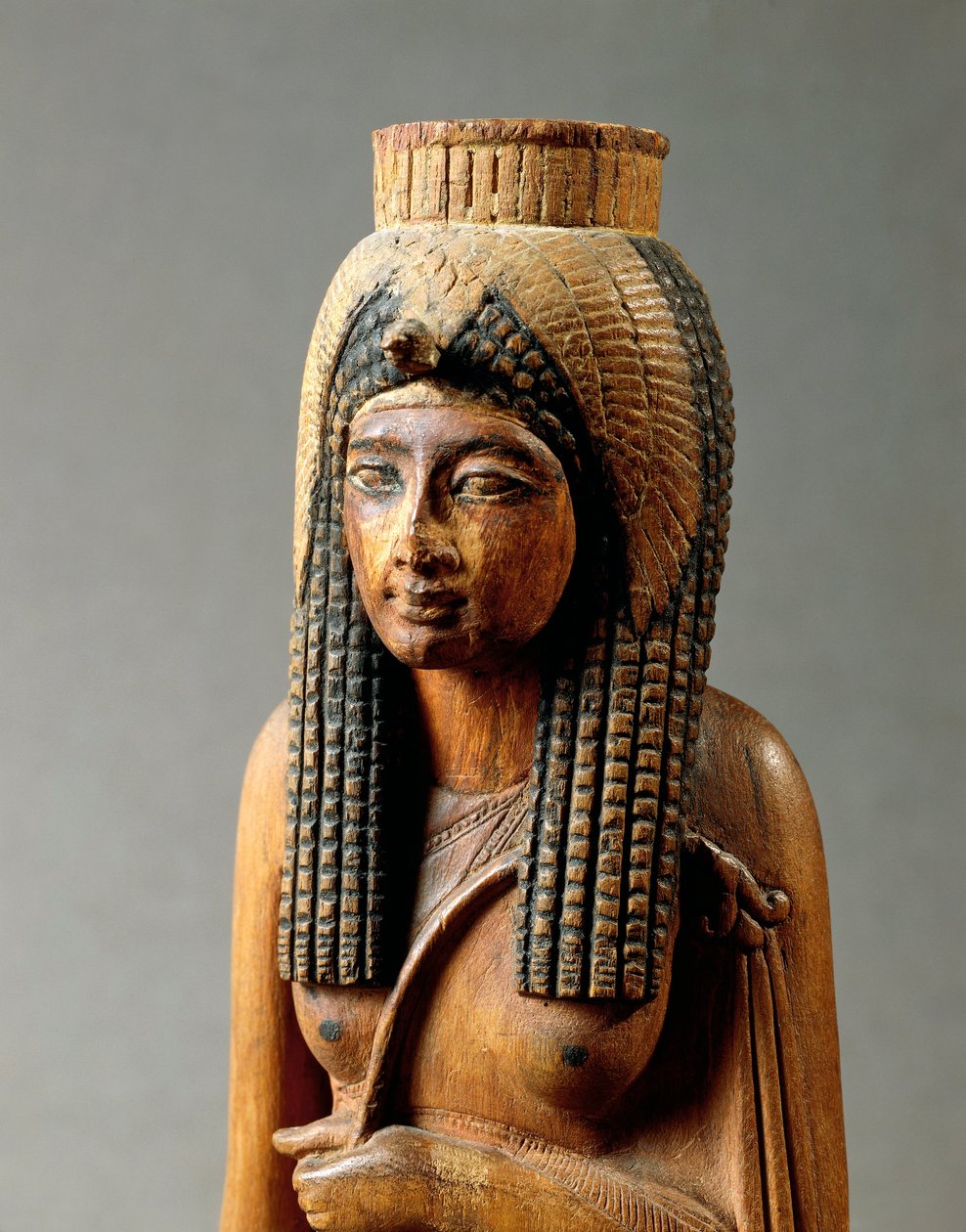 Ahmes Nefertari, I. Amenhotep feleségének faszobra, Deir el-Medinából, részlet, a mellszobor, Újbirodalom, XIX. dinasztia alkotó: Egyptian 19th Dynasty