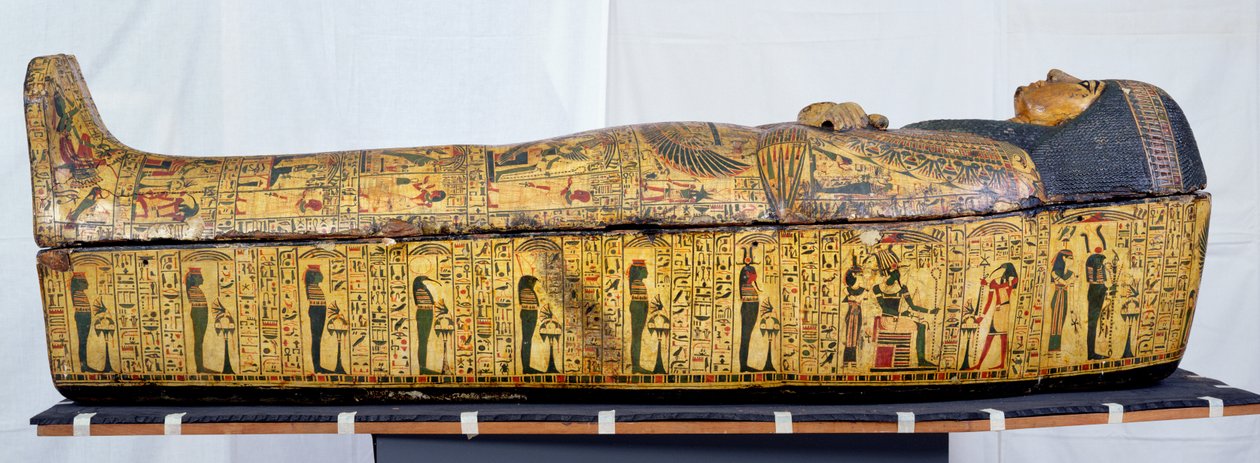 Nesyamun múmiájának koporsója és borítója, valószínűleg Deir El-Bahriban, Új Királyságban, ie 1100 körül (festett fa) alkotó: Egyptian 20th Dynasty