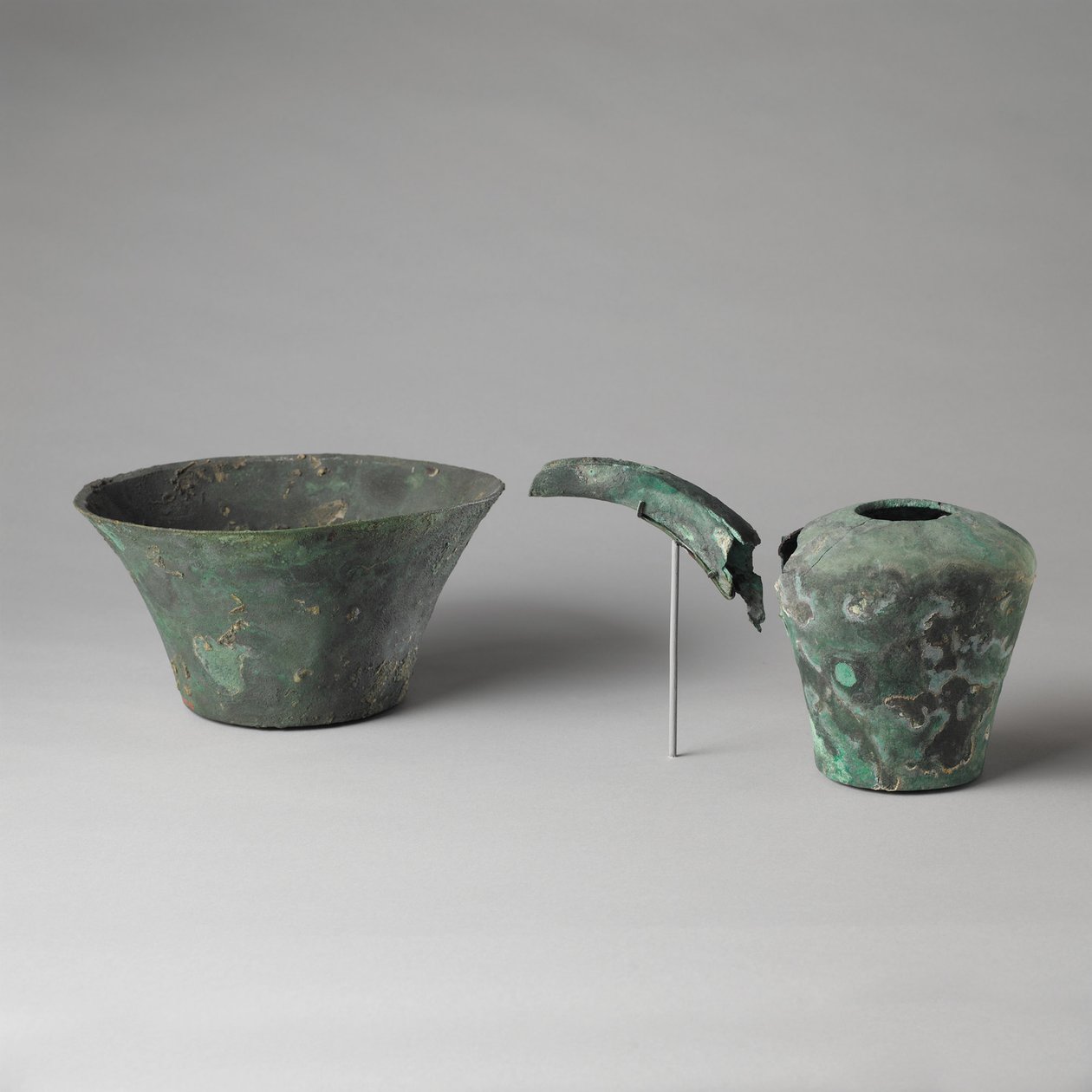 Ewer és medence (réz) alkotó: Egyptian 6th Dynasty