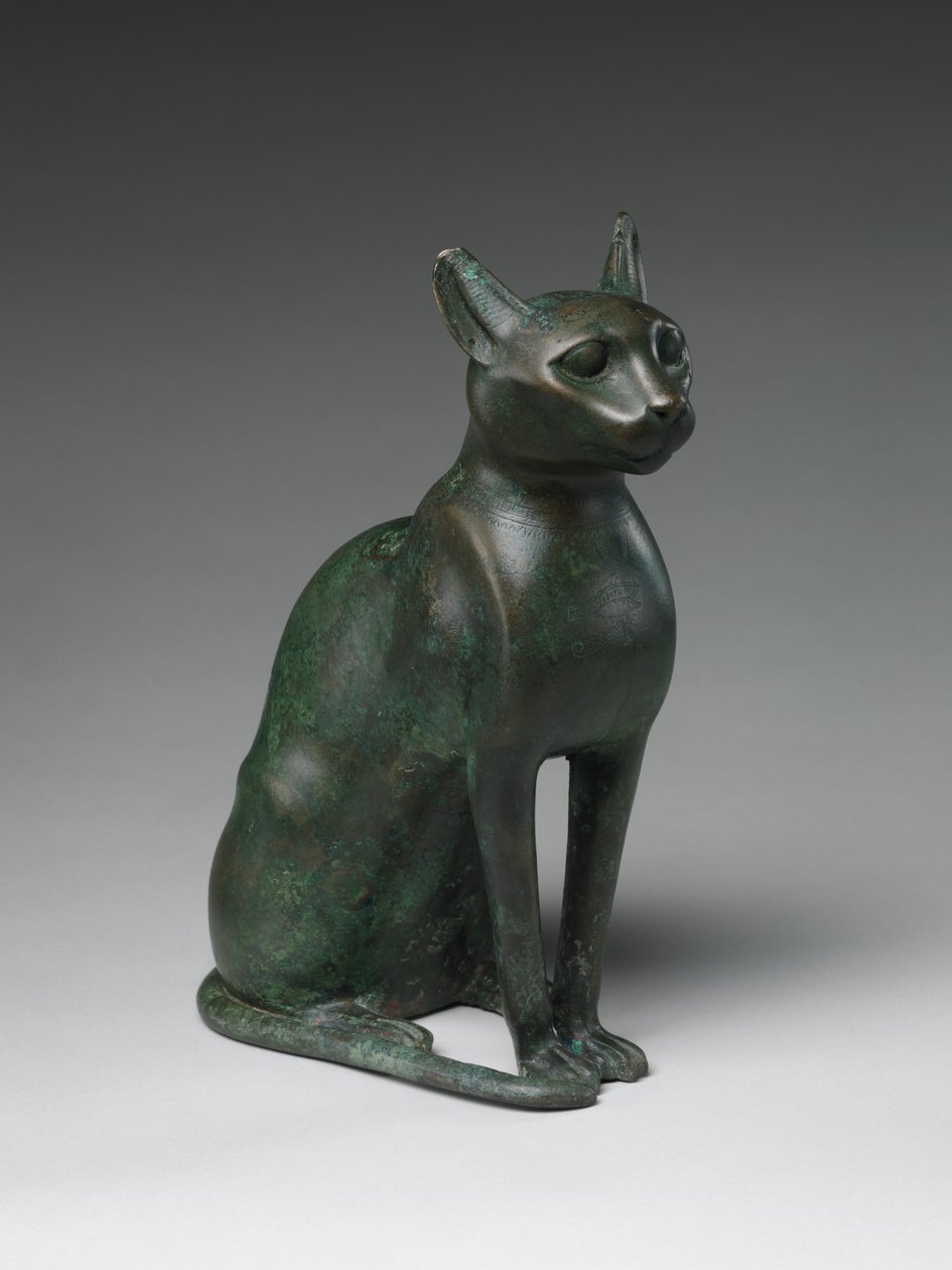 A macska szobrocska egy mumifikált macskát tartalmazzon, ie 332-30 (ólmozott bronz) alkotó: Egyptian Ptolemaic Period