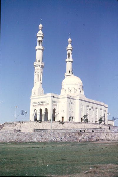 Asszuán mecset alkotó: Egyptian School