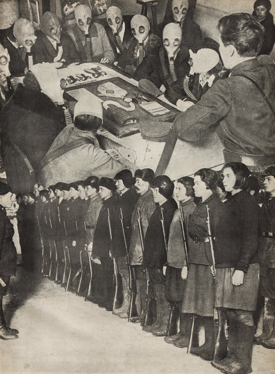 Osoaviakhim. Illusztráció: Szovjetunió építi a szocializmust, 1933. alkotó: Eliezer Markowich Lissitzky