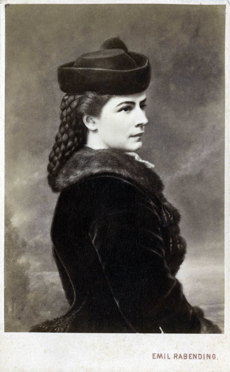 Erzsébet de Wittelsbach (1837-1898) (sissi), osztrák impresszum (1854-1898) és magyar királynő (1867-1898), Nee Baviere hercegnő portréja. (AUSZTRIAI ERZSÉBET CSÁSZNŐ) Fényképezés Emil Rabending (1823-1886) műhelyében. alkotó: Emil Rabending