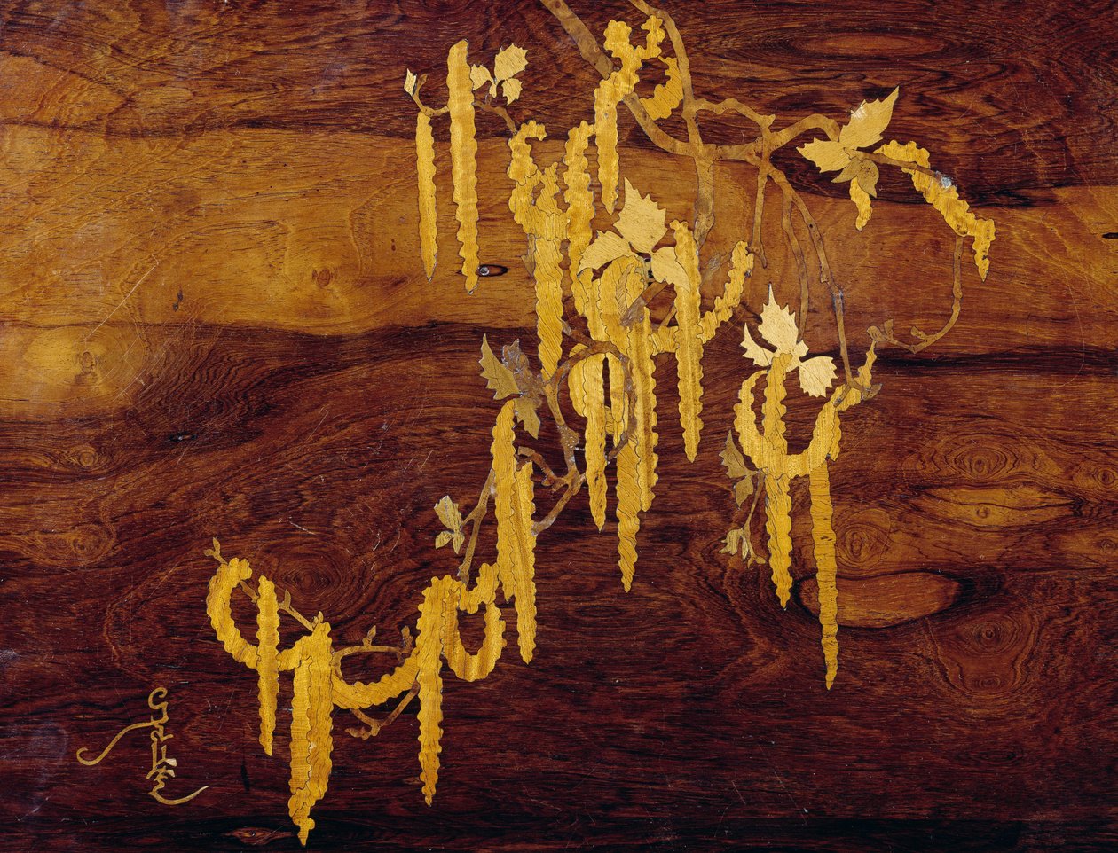 Növényi motívumokkal kirakott, szecessziós stílusú, egymásba ágyazott asztalok részlete, 1900 körül, Emile Galle (1846-1904), Detail, Franciaország, 20. század alkotó: Emile Galle