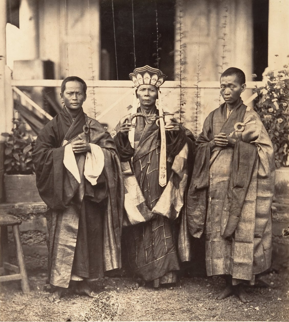 A Cholen kínai pagoda szerzetesei, Saigon, Cochinchina, 1866. alkotó: Emile Gsell