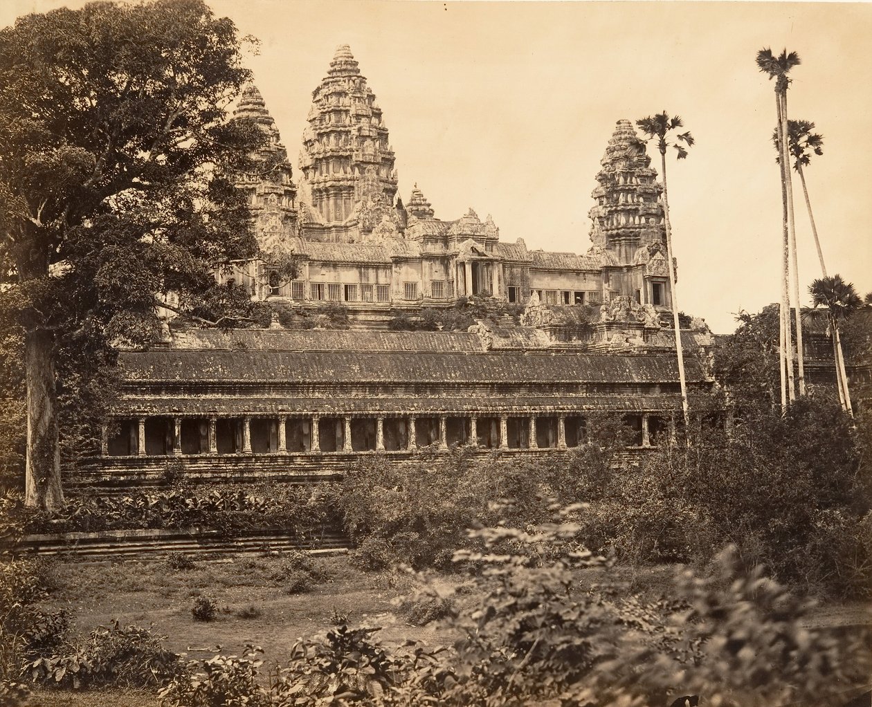 A Nagy Pagoda északi homlokzata, 1866. alkotó: Emile Gsell