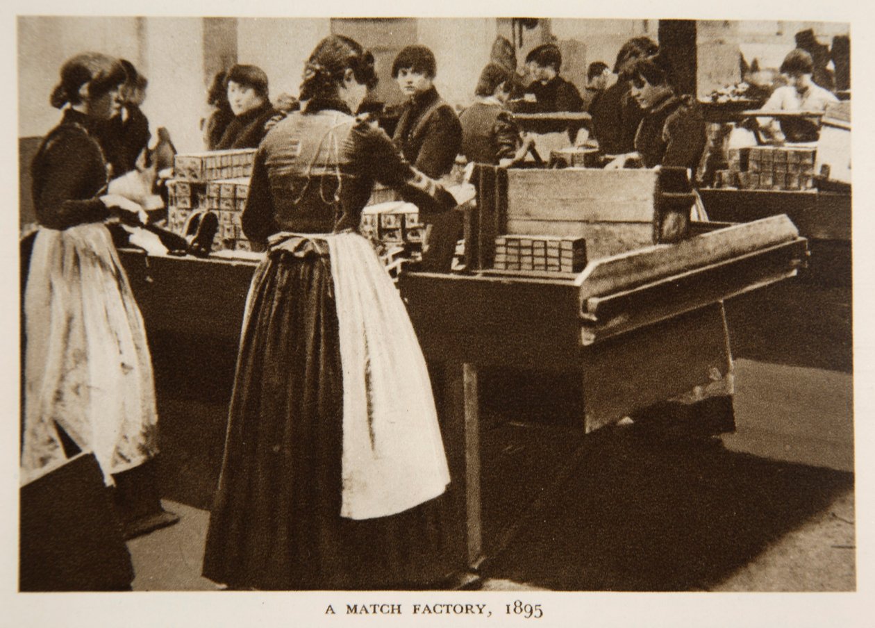 Gyufagyár, 1895, fénykép a The Times-ból (szépia fotó) alkotó: English Photographer