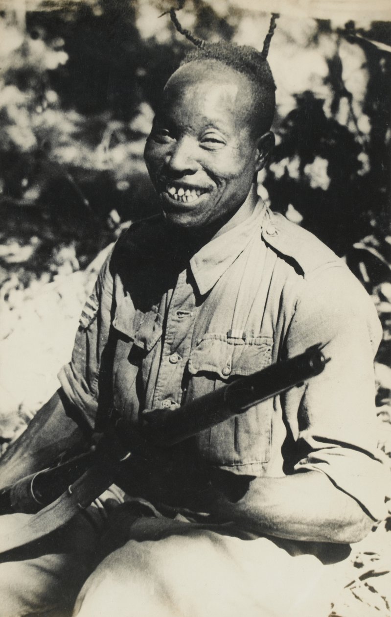 Egy nigériai őrmester az 5. nyugat-afrikai dandárnál, 1944 alkotó: English Photographer