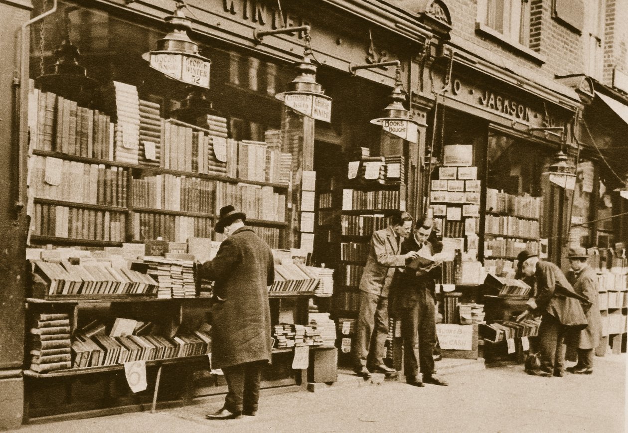 Egy használt könyvesbolt, Charing Cross Road (szépia fotó) alkotó: English Photographer
