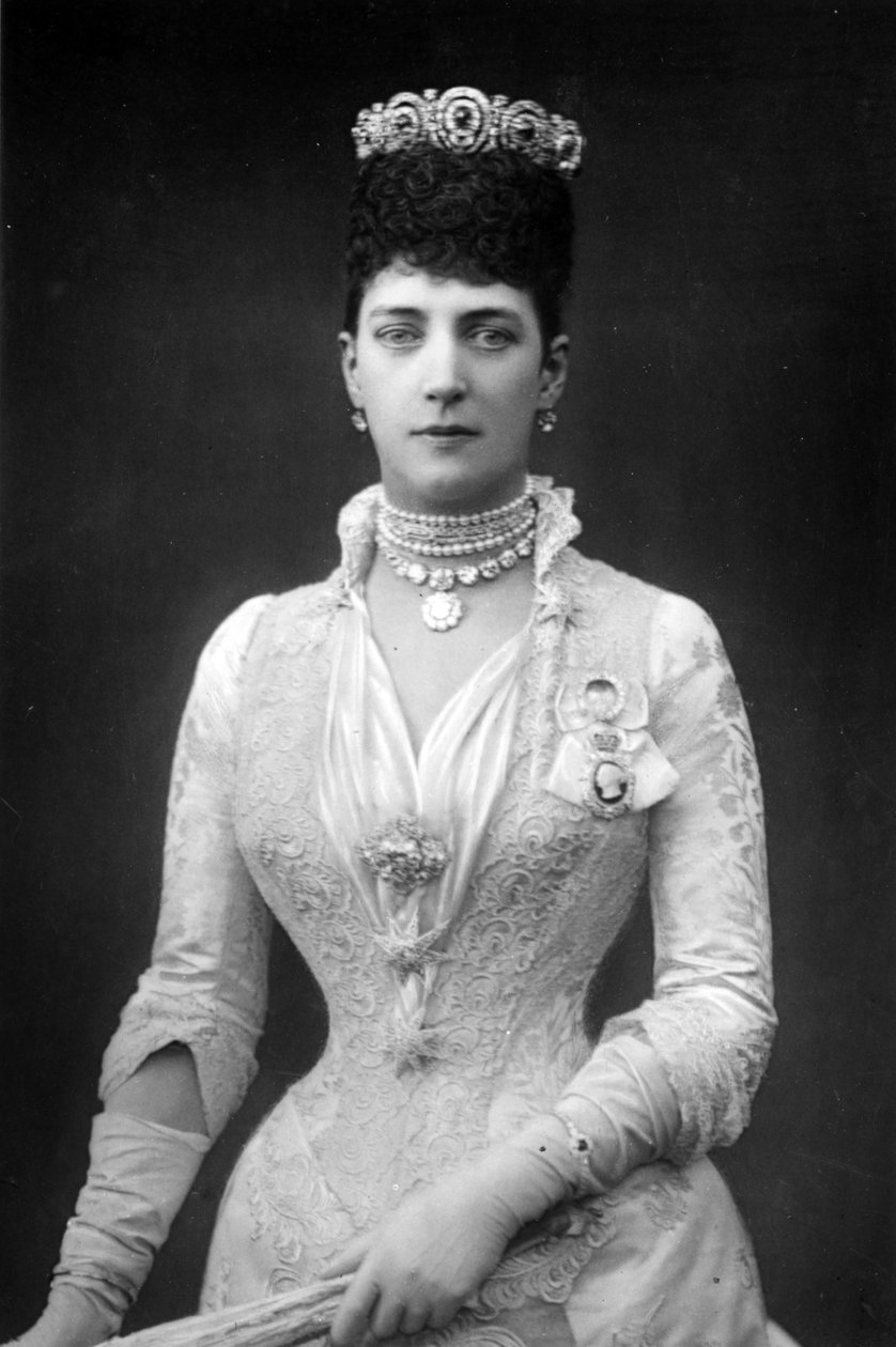 Alexandra, VII. Edward Nagy-Britannia királynője, 1890 körül alkotó: English Photographer