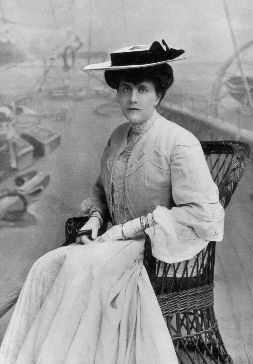 Alice Keppel, 1906 alkotó: English Photographer