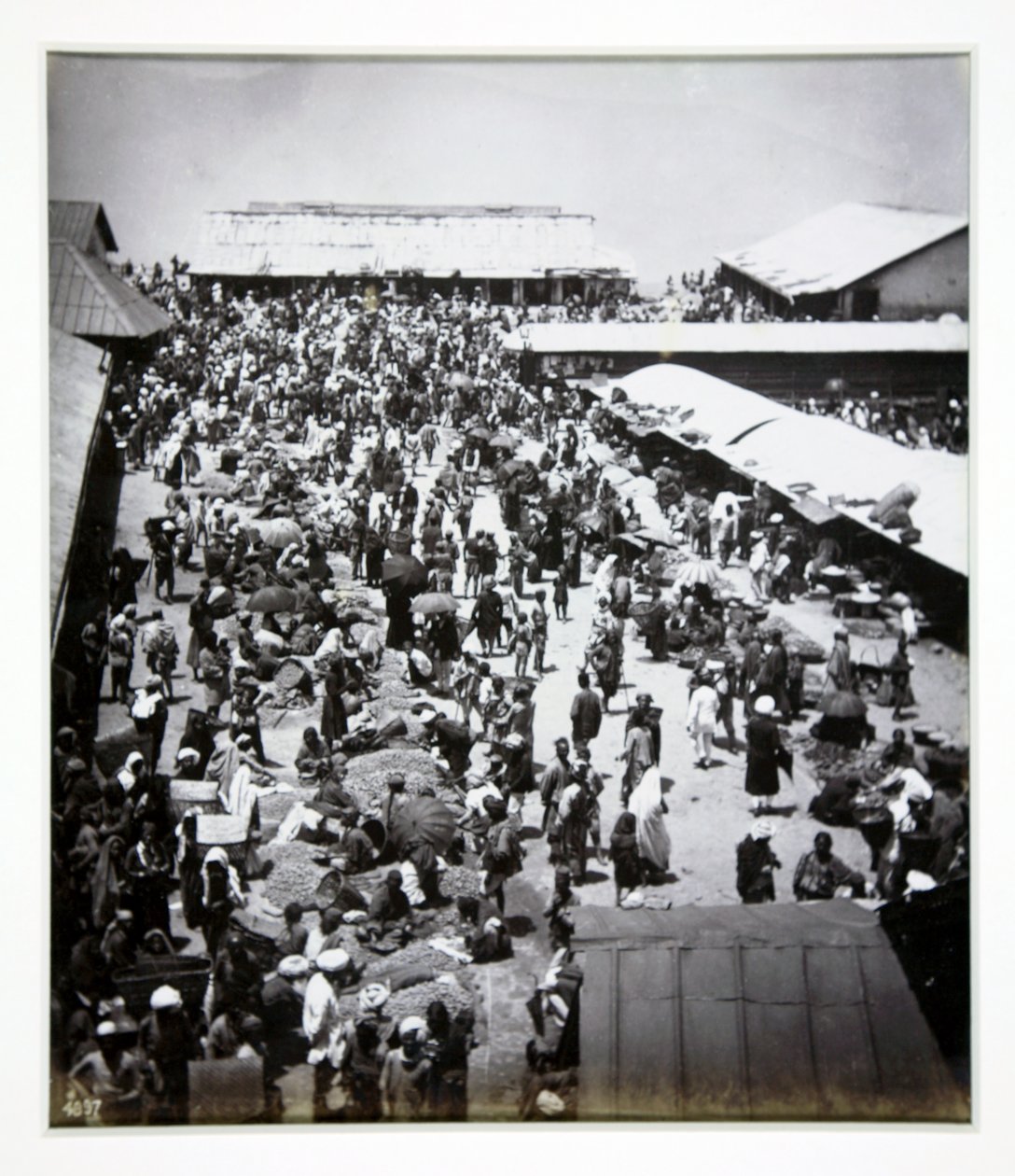 Bazár, Darjeeling, fénykép Bourne und Shepherdnek tulajdonítva, 1880 körül alkotó: English Photographer