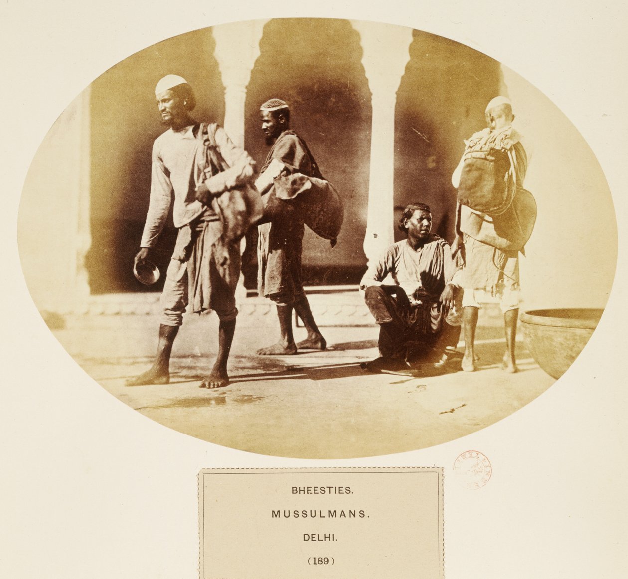 Bheesties, Mussulmans, Delhi, The People of India, J. Forbes Watson, megjelent 1868 (albumnyomat) alkotó: English Photographer