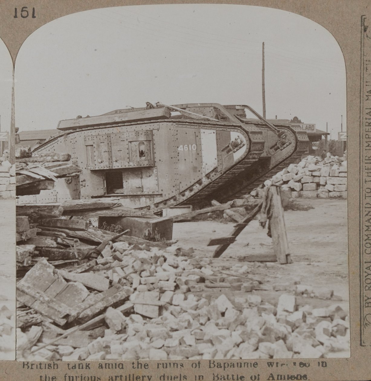 Brit tank Bapaume romjai között alkotó: English Photographer
