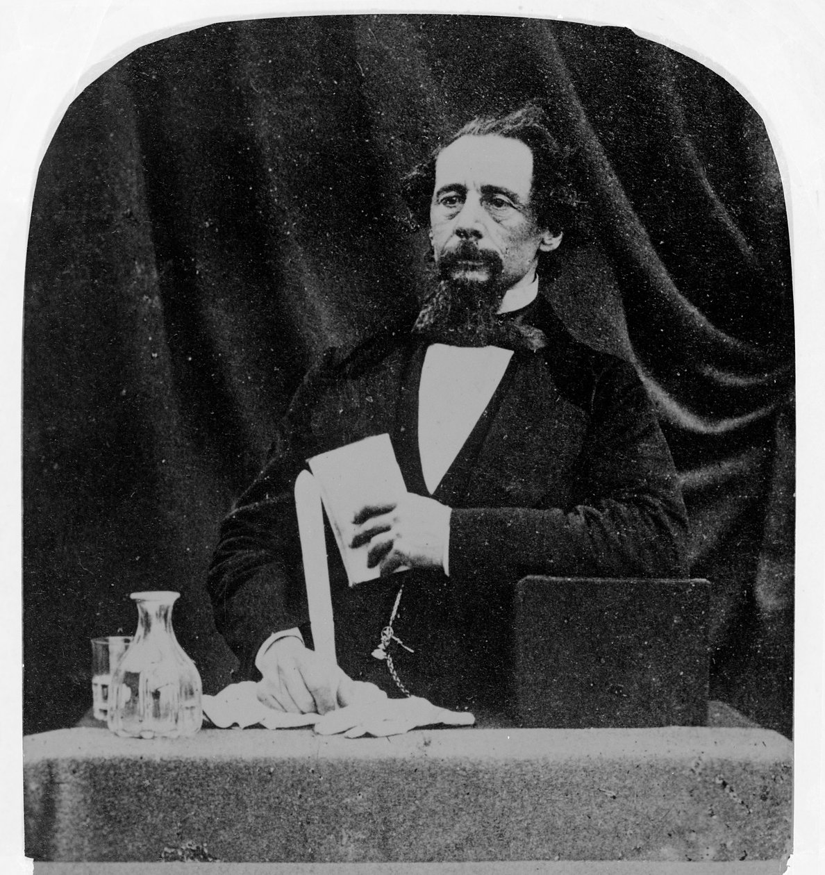 Charles Dickens alkotó: English Photographer