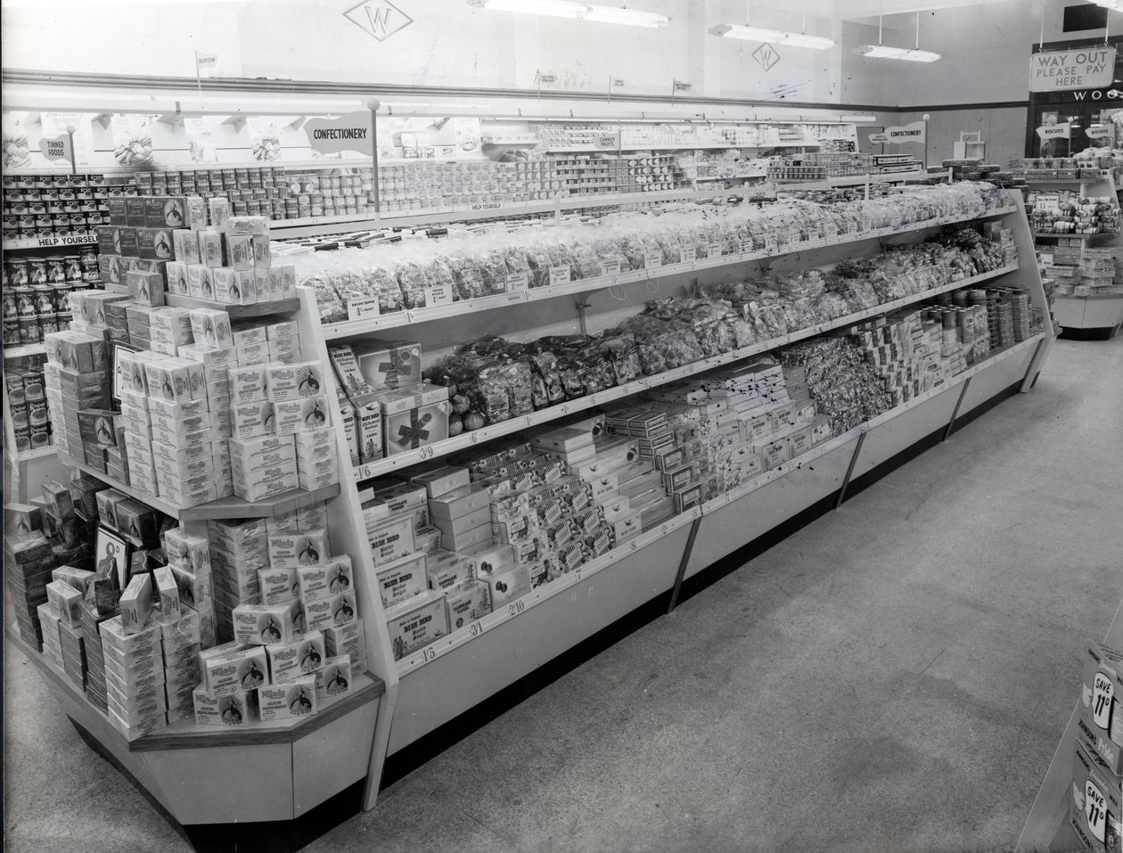 Cukrászda, Woolworths üzlet, 1956 alkotó: English Photographer