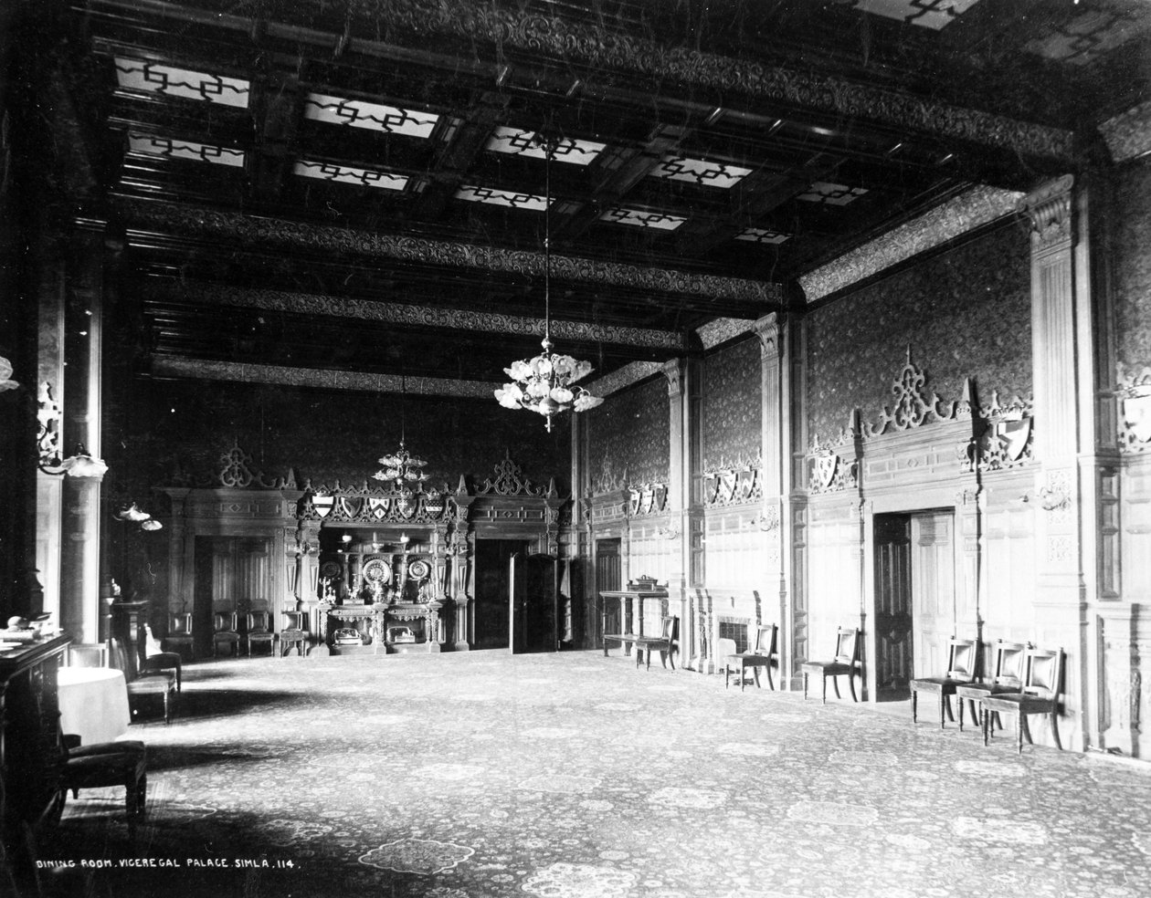 A Viceregal Lodge étkezője, Simla, 1890 körül alkotó: English Photographer