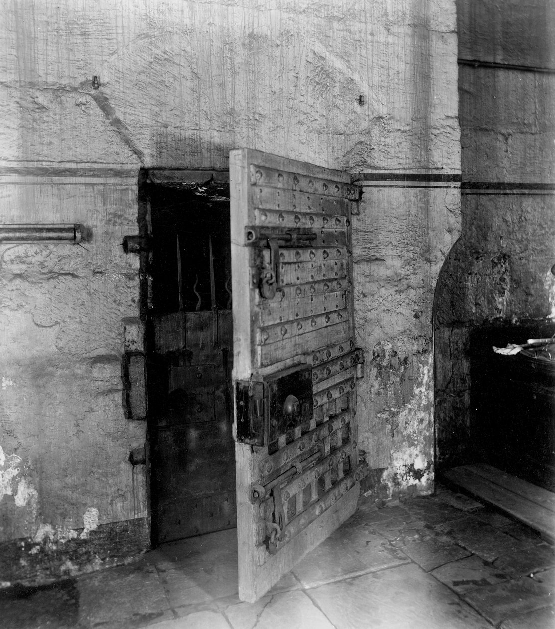 Ajtó a Newgate börtönbe alkotó: English Photographer