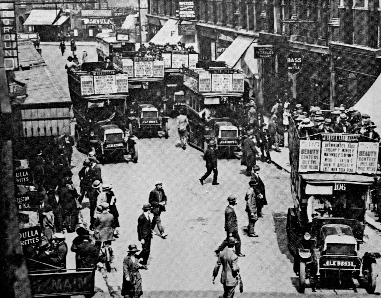 Finsbury Park állomás, 1923 körül alkotó: English Photographer