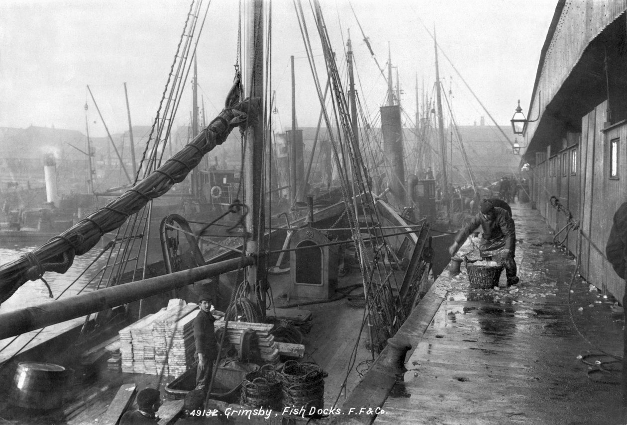 Haldokkok, Grimsby, XX. század eleje alkotó: English Photographer