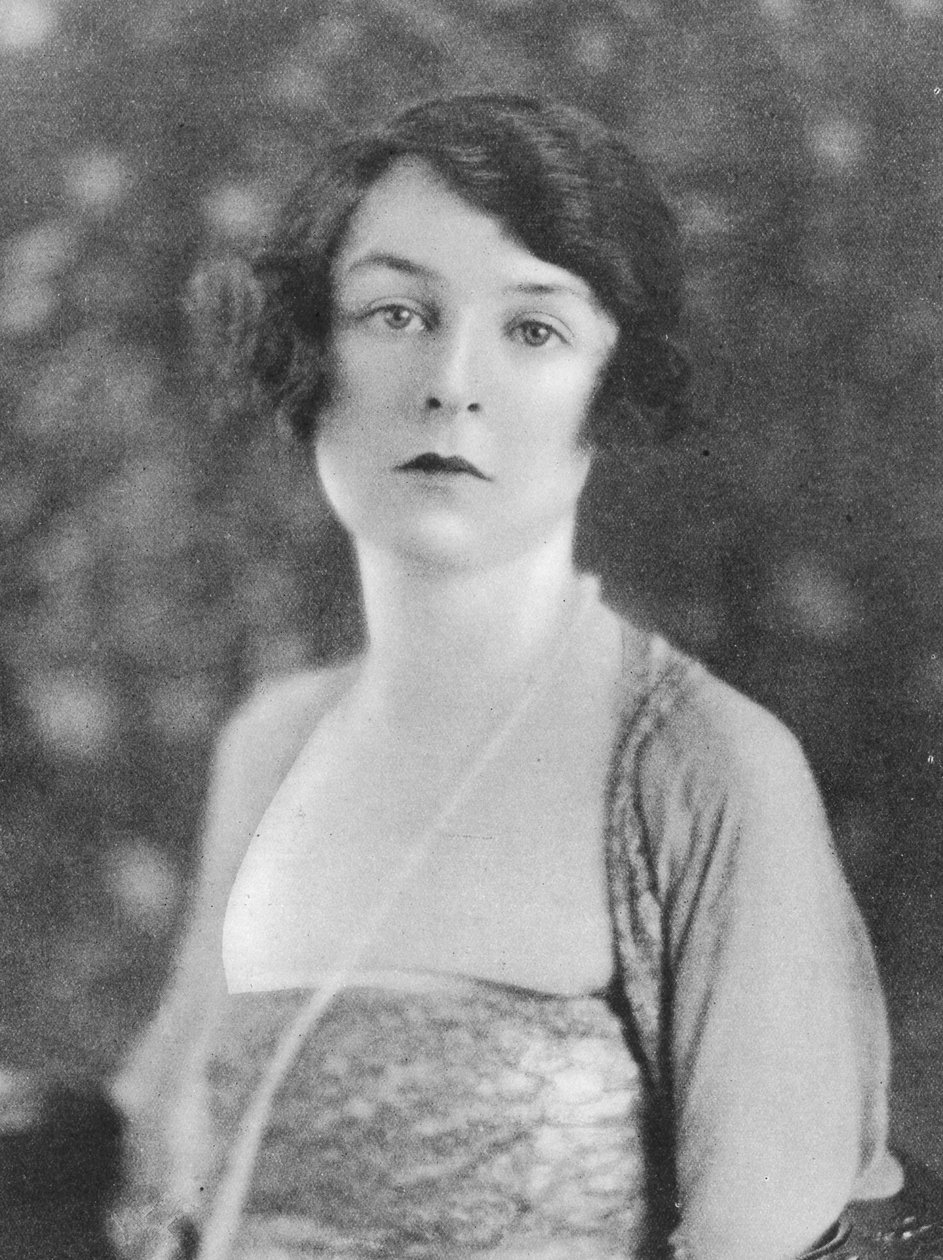 Freda Dudley Ward, 1918 alkotó: English Photographer