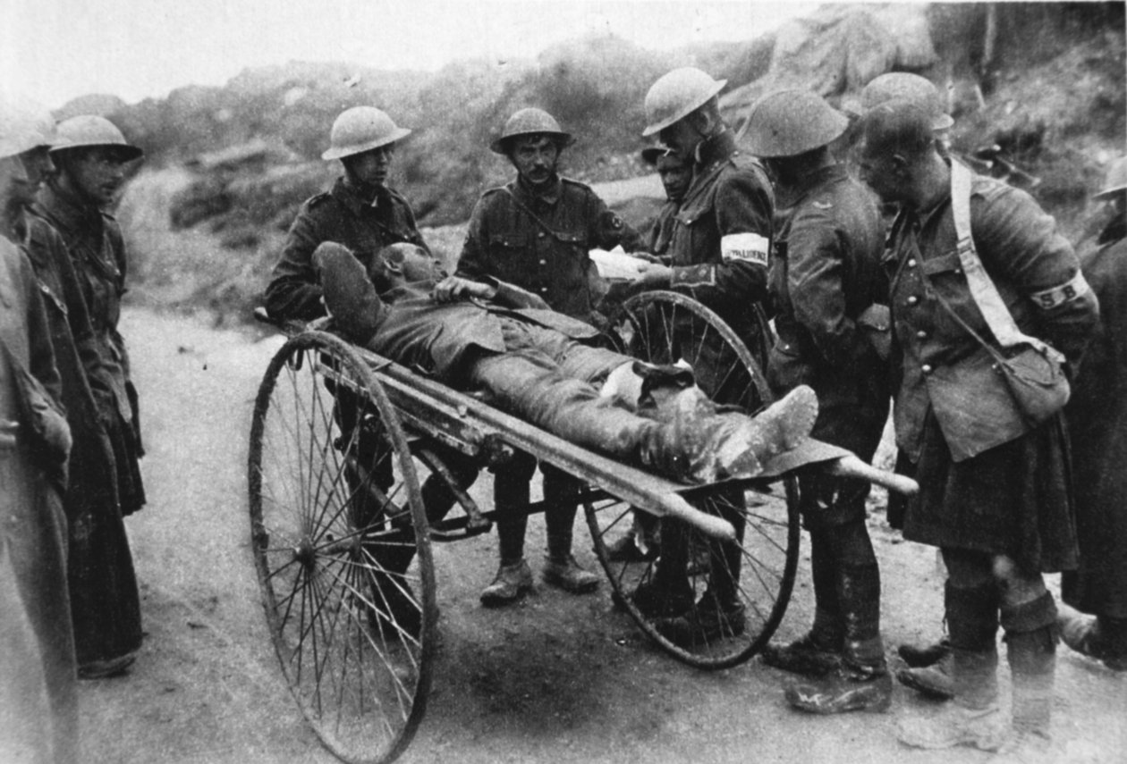 Német foglyok: egy sebesült, akinek a nevét vették a The Illustrated War Newsból, 1916. július 26. alkotó: English Photographer