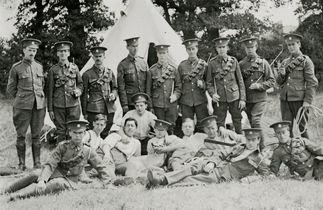 Csoportportré a London Mounted Army Service Corp.-ról alkotó: English Photographer