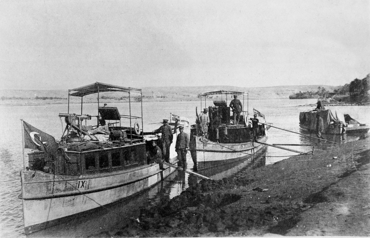 Gunboats, 1916-17 alkotó: English Photographer