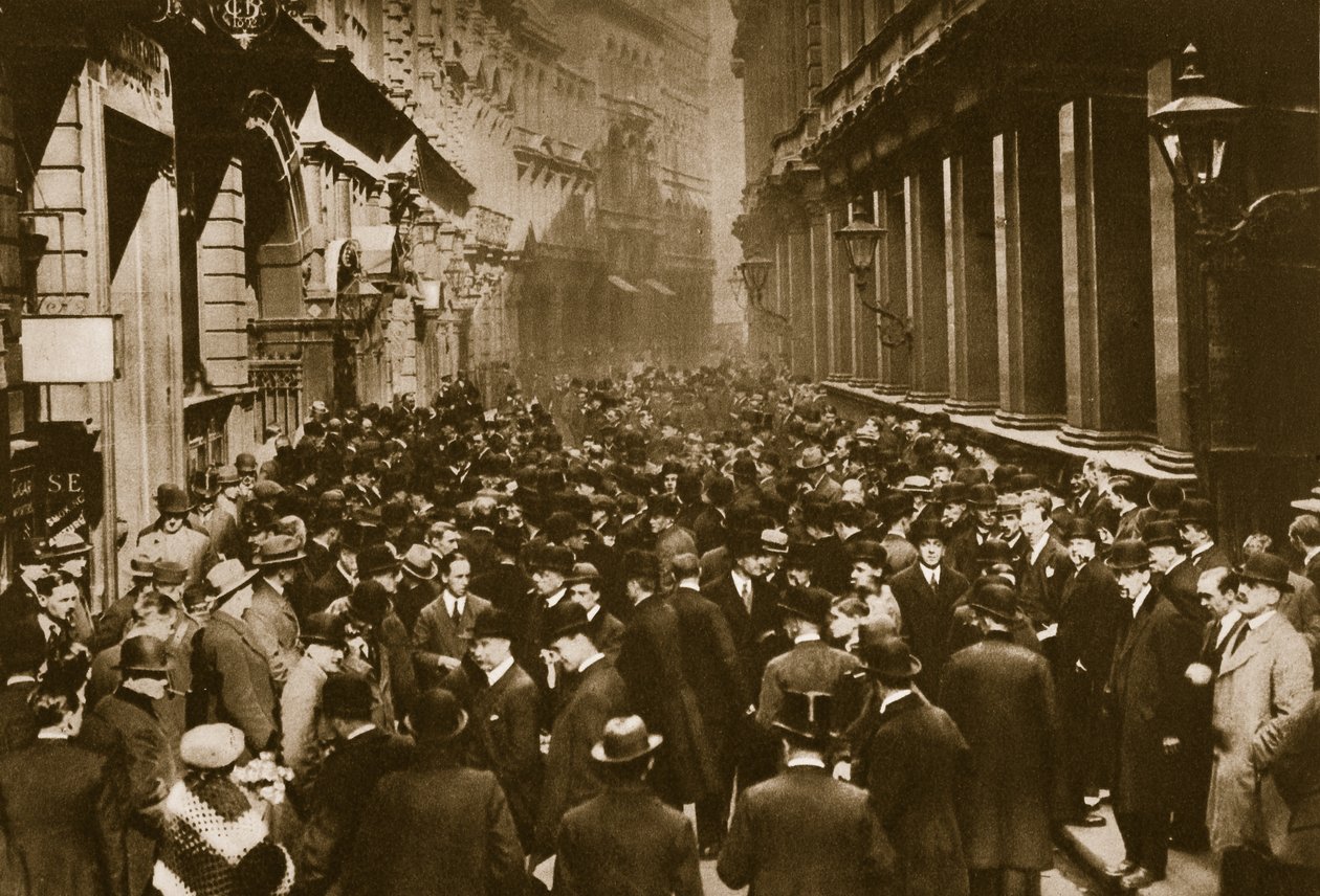 A Throgmorton Streeten a Londoni Értéktőzsde északi fala mellett (szépia fotó) alkotó: English Photographer