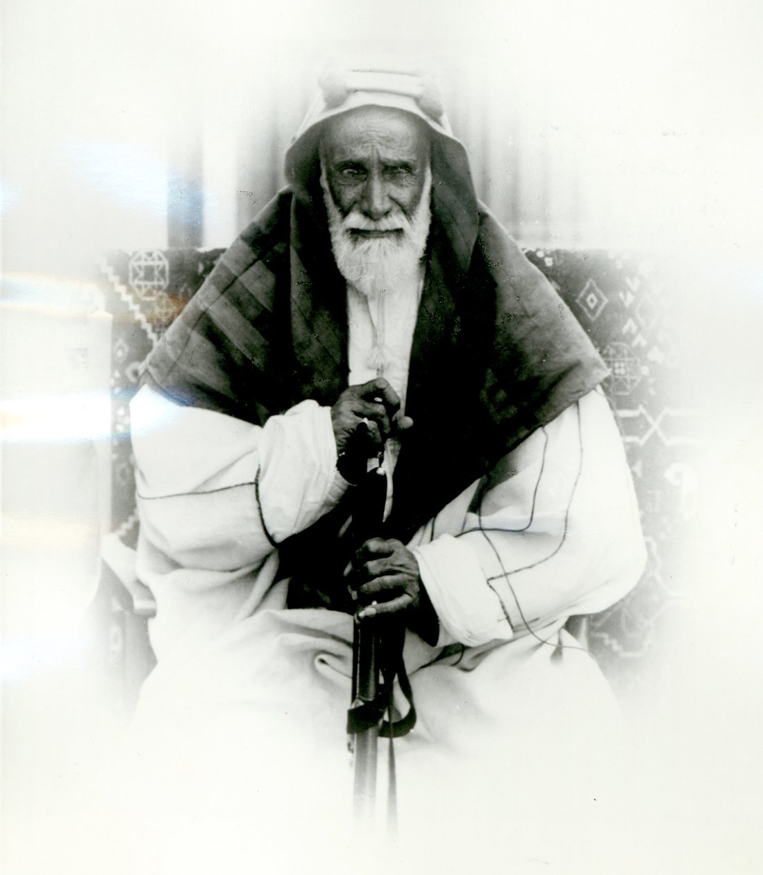 May Ali Al Khalifah fia alkotó: English Photographer