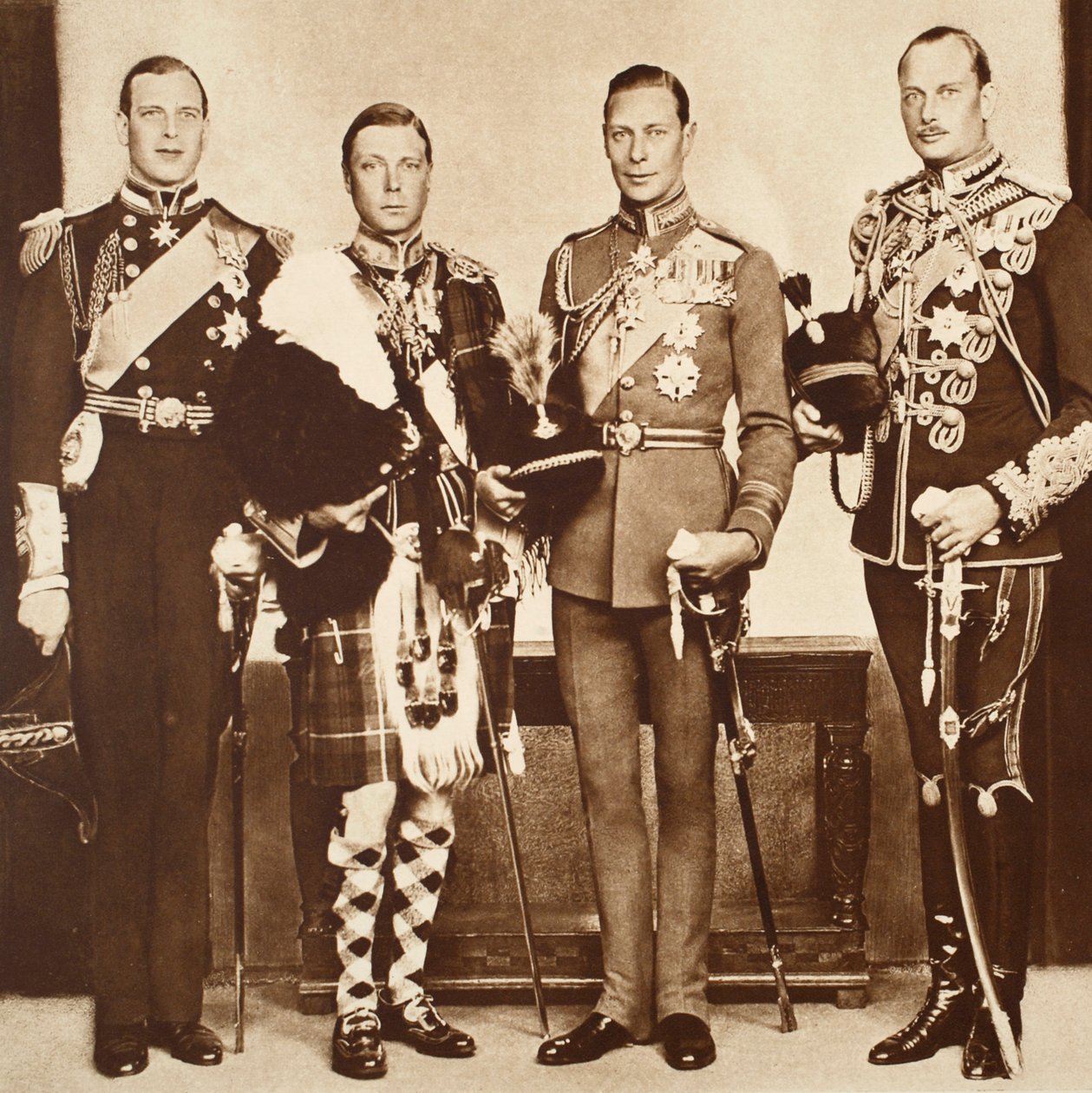 Edward király testvéreivel, 1930-as évek alkotó: English Photographer