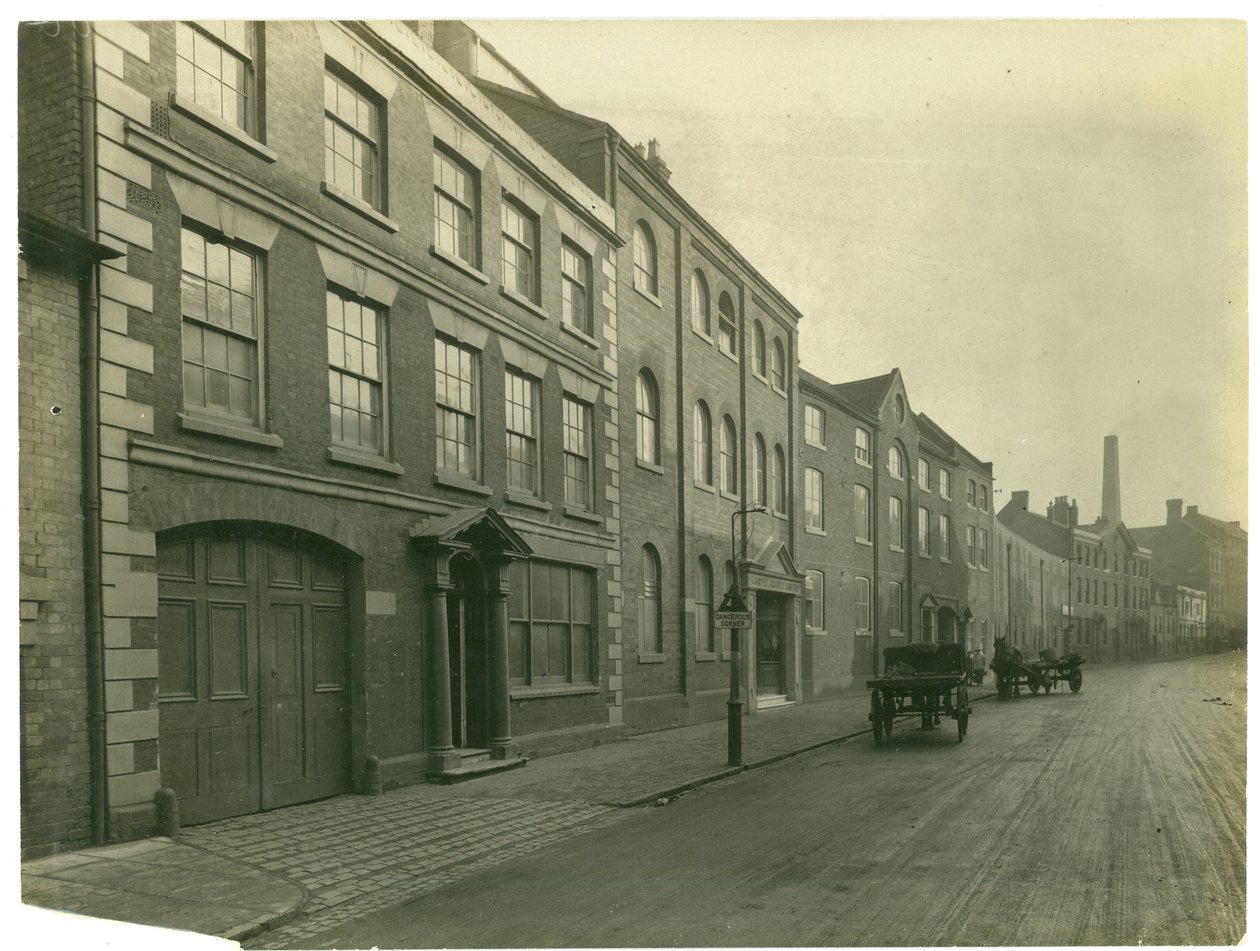 Mill Street, Kidderminster Carpet Trades, 1923 alkotó: English Photographer