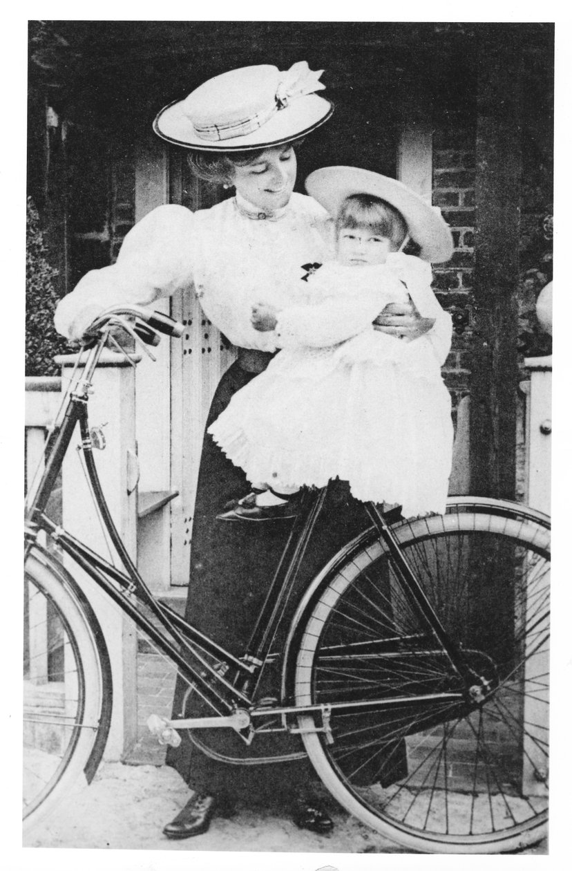 Anya és gyermeke kerékpáron, 1890 körül alkotó: English Photographer