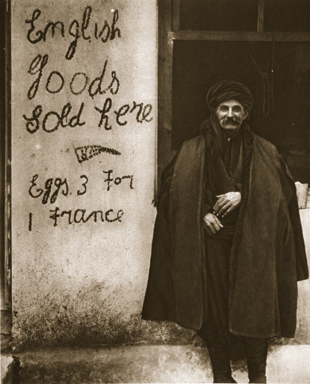 A menetvonalon Macedóniában, illusztráció a The Illustrated War Newsból, 1917. február 7. (szépia fotó) alkotó: English Photographer