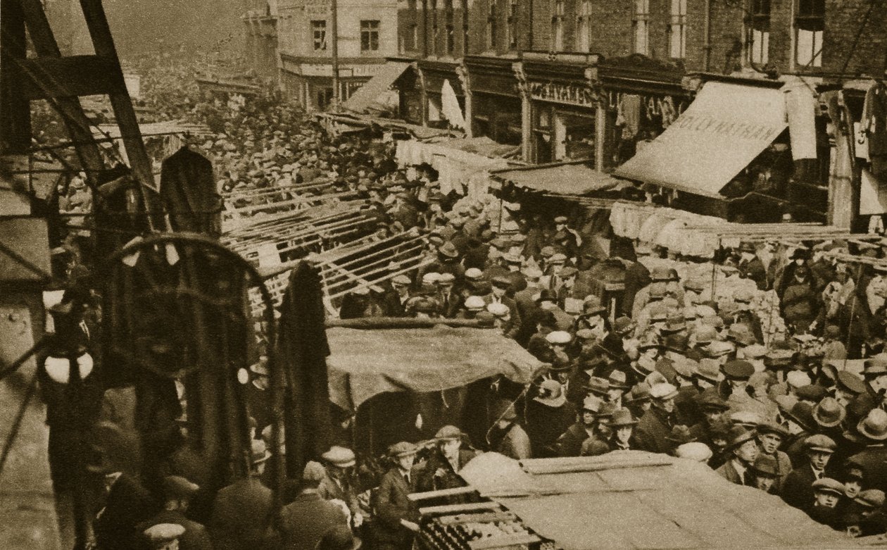 Petticoat Lane piac a Middlesex Streeten (szépia fotó) alkotó: English Photographer